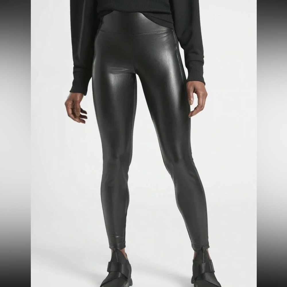 Athleta delancy shine tight legging black size large